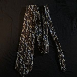 Oni Z Inc. - 100% silk tie